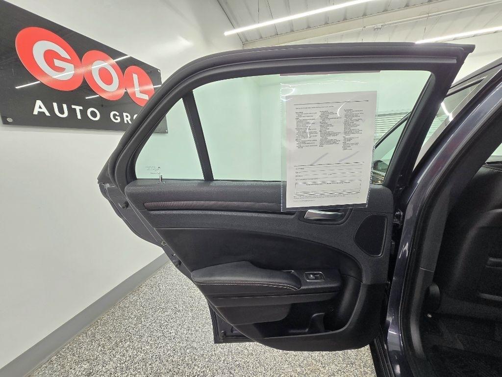 Chrysler 300 S V6 RWD 2016