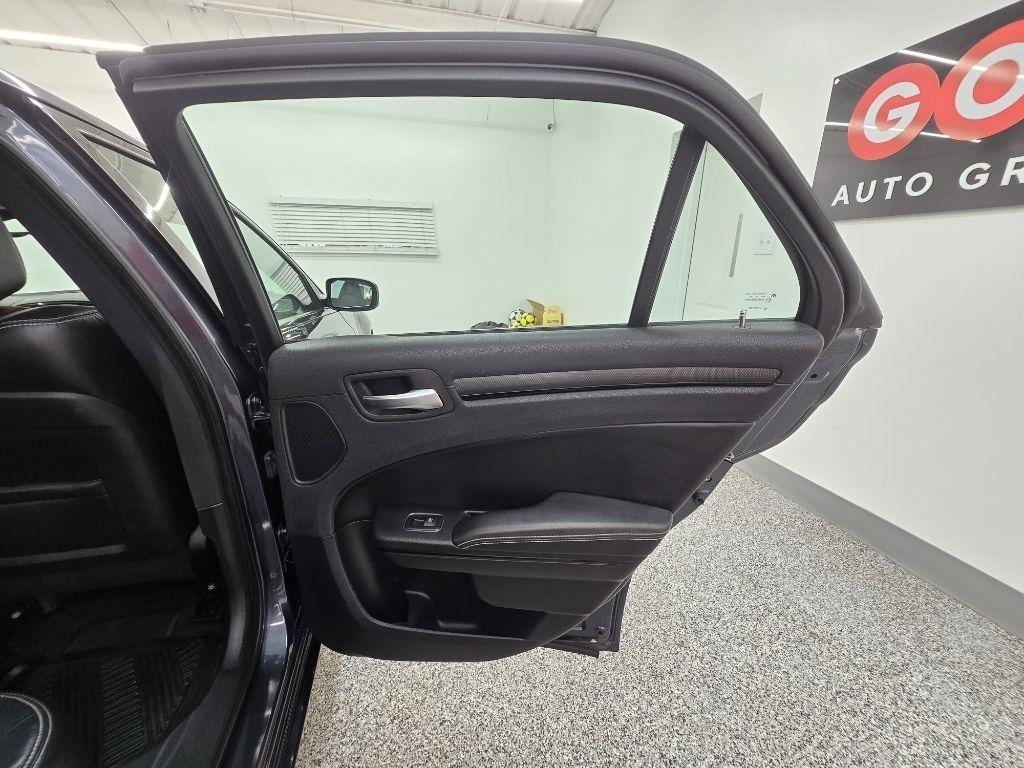 Chrysler 300 S V6 RWD 2016