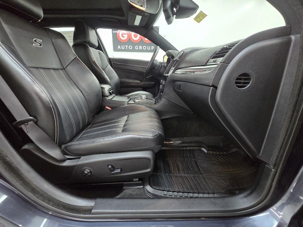 Chrysler 300 S V6 RWD 2016
