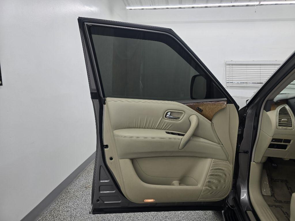 Infiniti QX80 2WD 2014