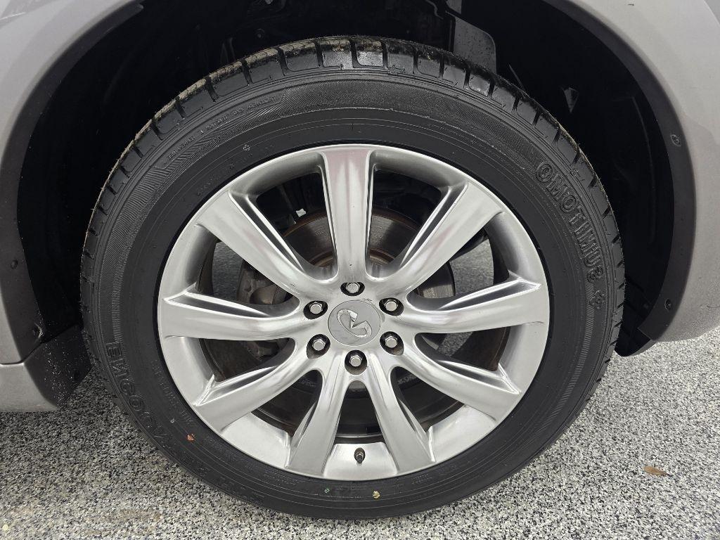 Infiniti QX80 2WD 2014