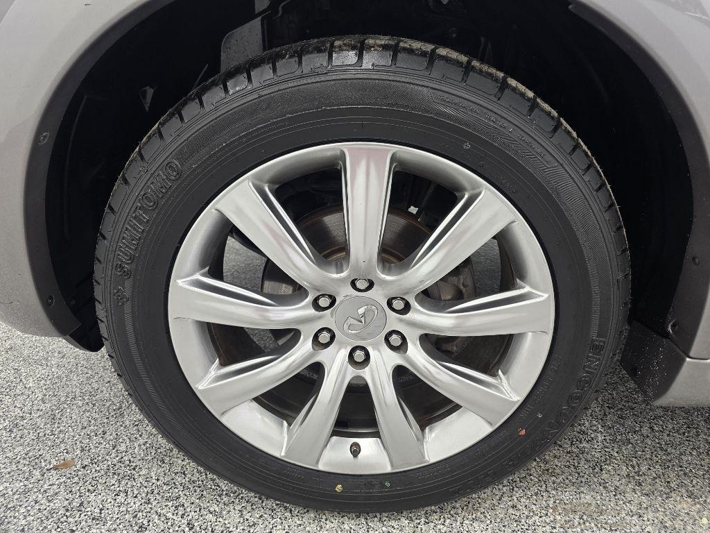 Infiniti QX80 2WD 2014
