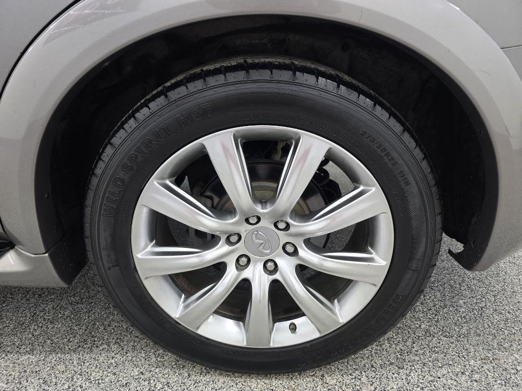 Infiniti QX80 2WD 2014