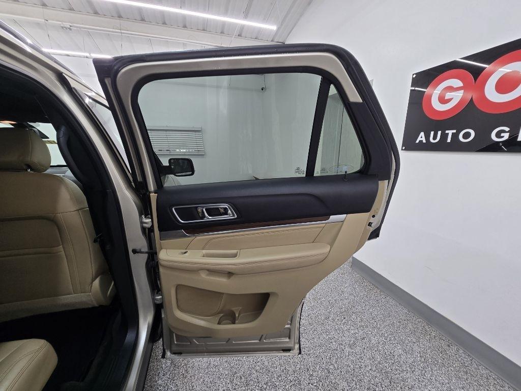 Ford Explorer Limited FWD 2017
