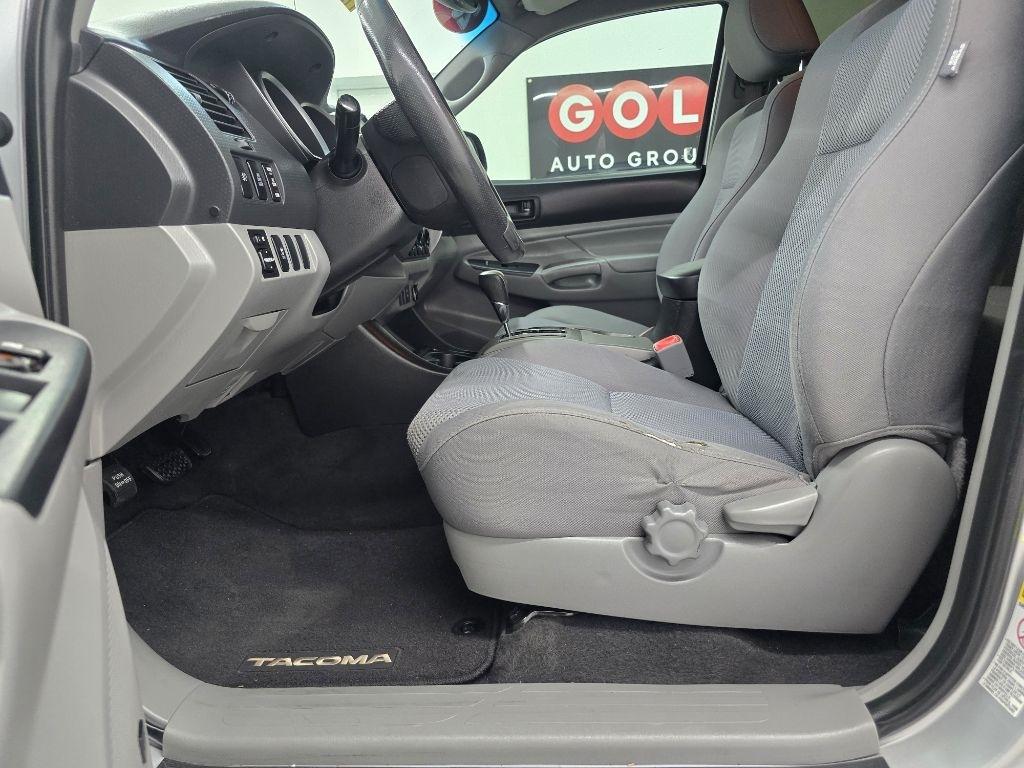 Toyota Tacoma PreRunner Double Cab V6 Auto 2WD 2012