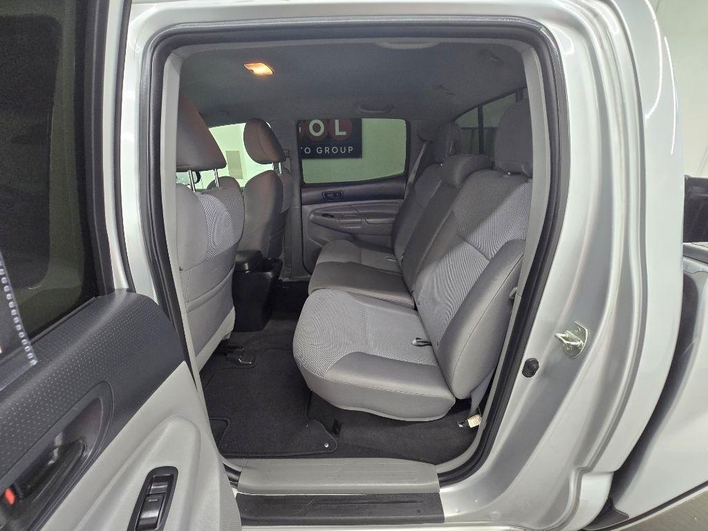 Toyota Tacoma PreRunner Double Cab V6 Auto 2WD 2012