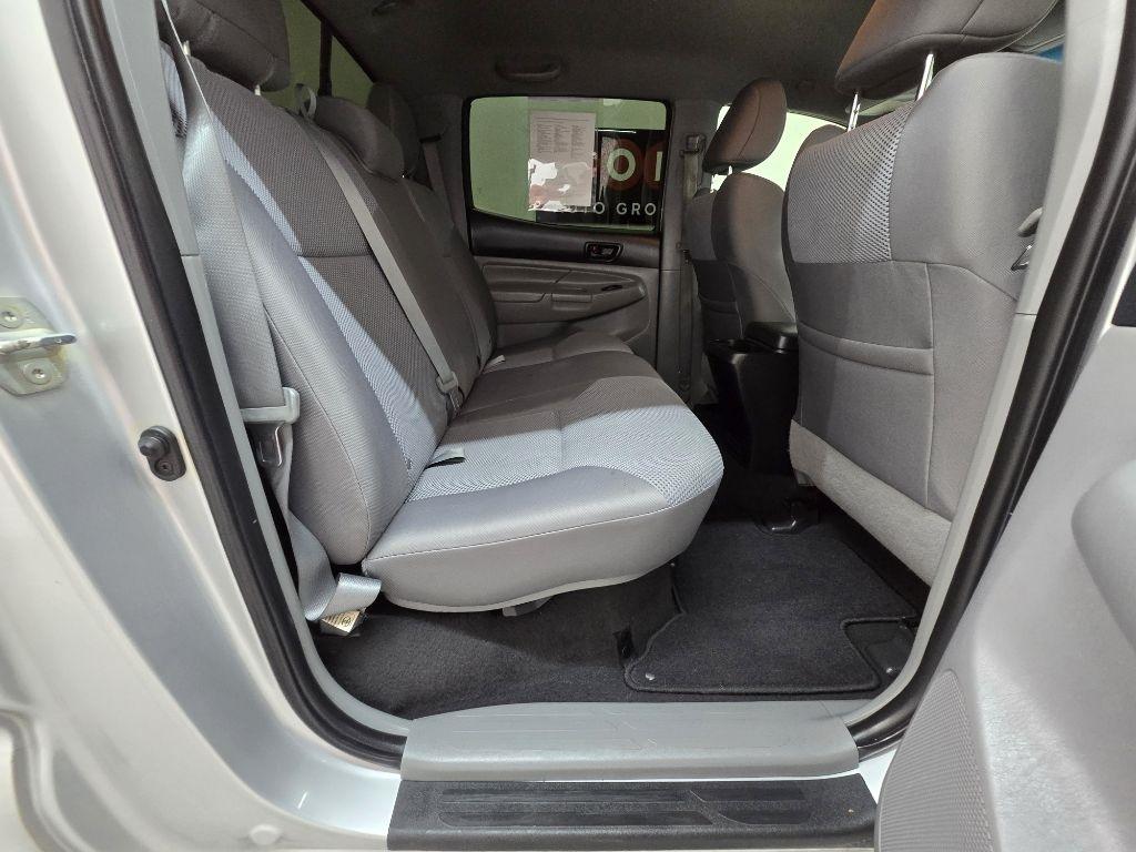 Toyota Tacoma PreRunner Double Cab V6 Auto 2WD 2012