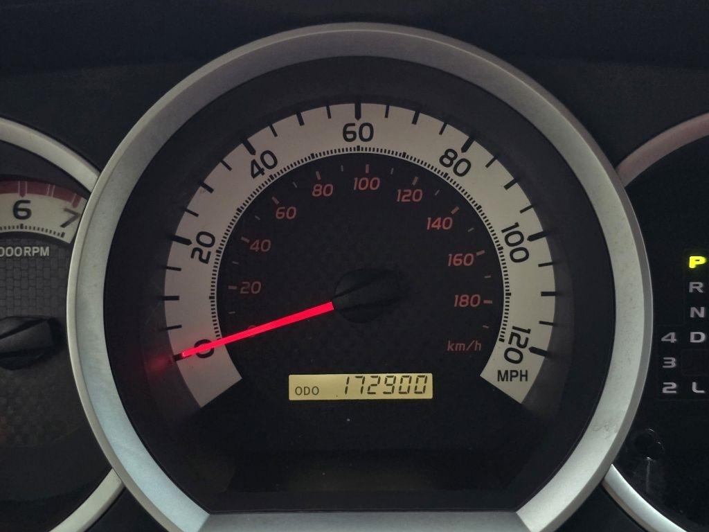 Toyota Tacoma PreRunner Double Cab V6 Auto 2WD 2012