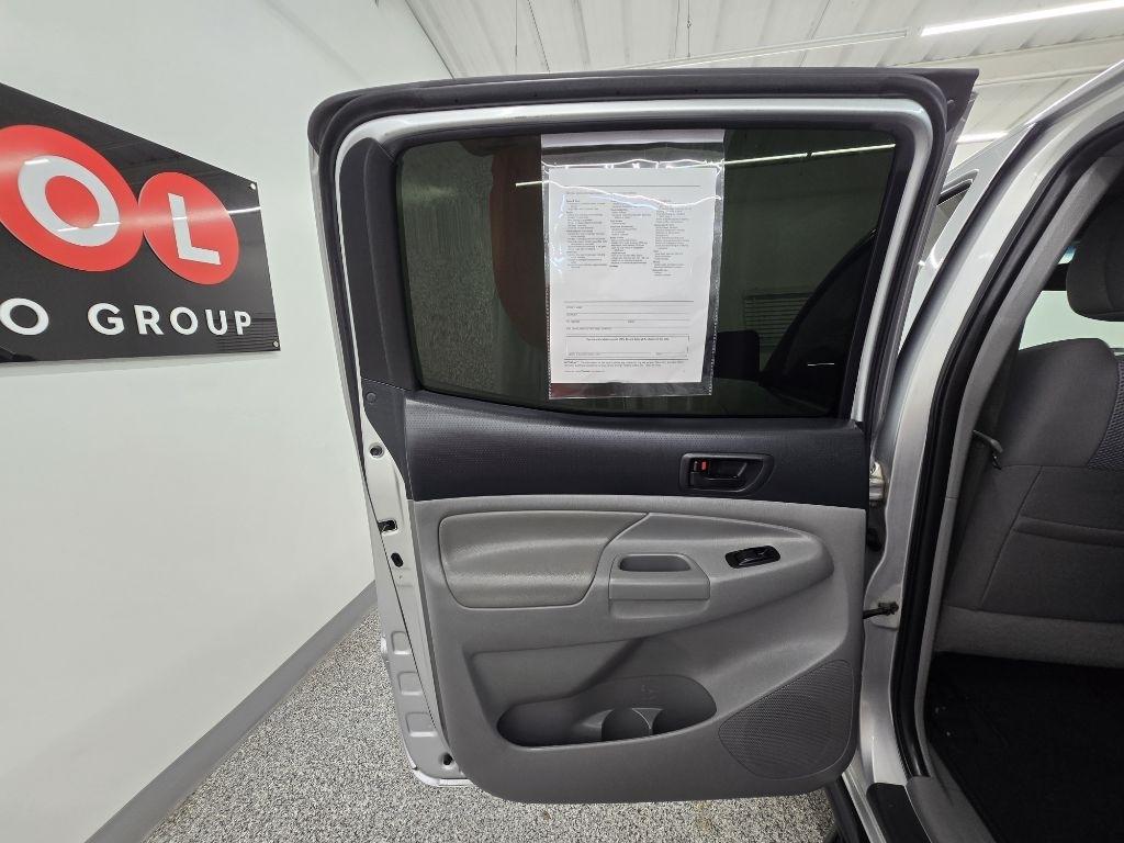 Toyota Tacoma PreRunner Double Cab V6 Auto 2WD 2012