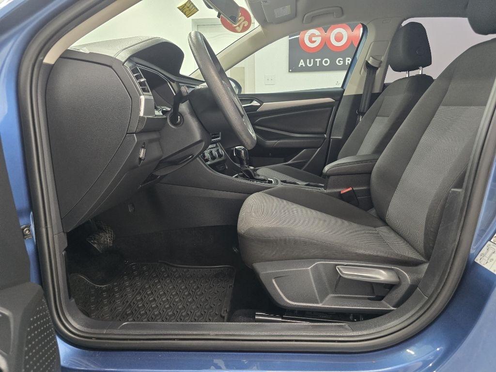 Volkswagen Jetta 1.4T S 8A 2020