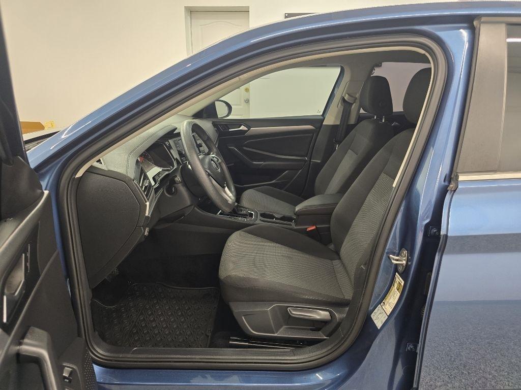 Volkswagen Jetta 1.4T S 8A 2020