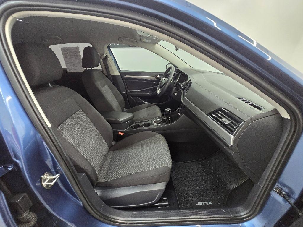 Volkswagen Jetta 1.4T S 8A 2020