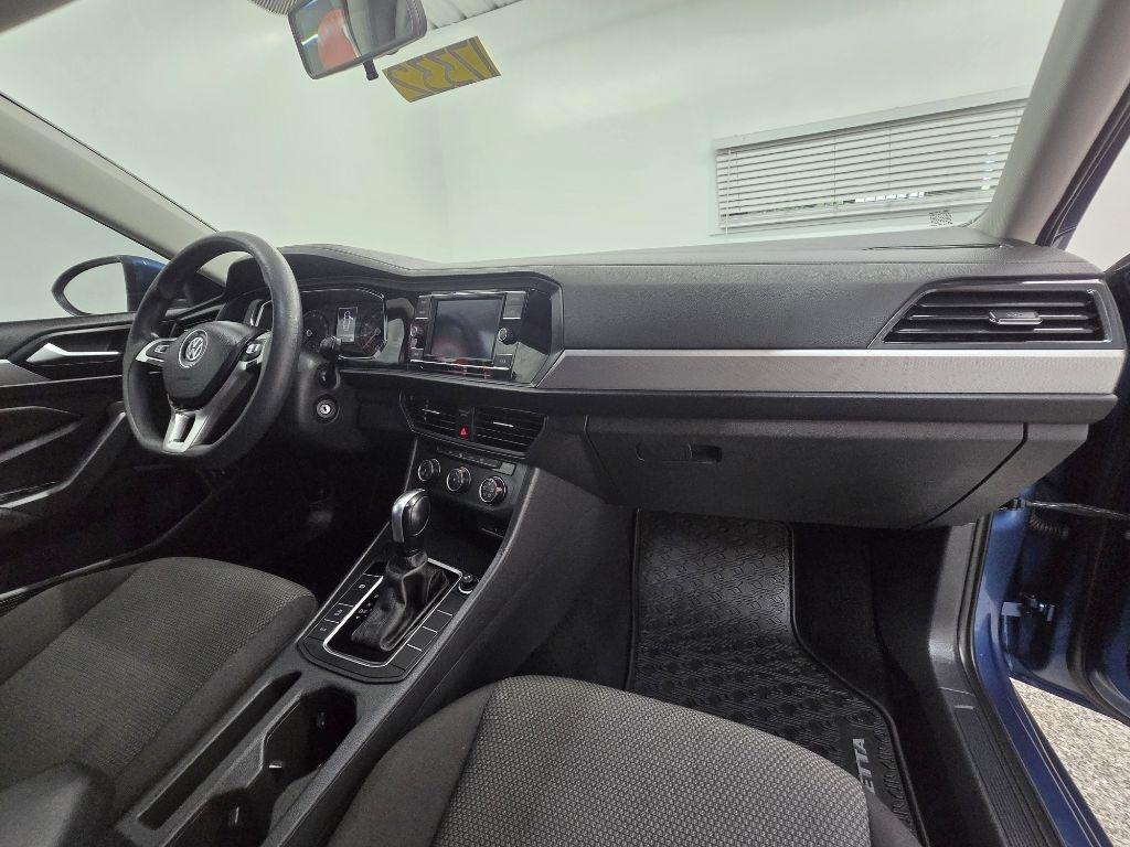 Volkswagen Jetta 1.4T S 8A 2020