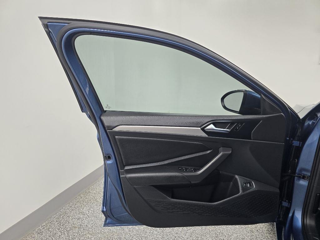 Volkswagen Jetta 1.4T S 8A 2020