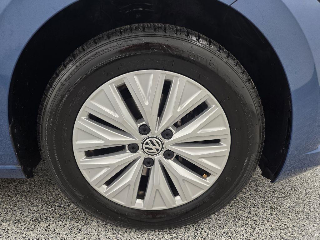Volkswagen Jetta 1.4T S 8A 2020