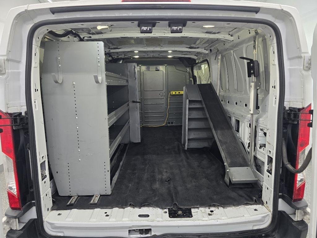 Ford Transit 250 Van Low Roof w/Sliding Pass. 148-in. WB 2017