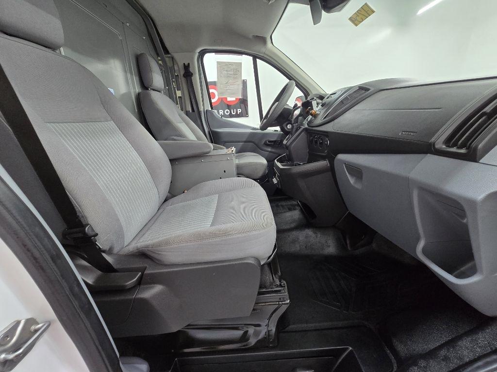 Ford Transit 250 Van Low Roof w/Sliding Pass. 148-in. WB 2017