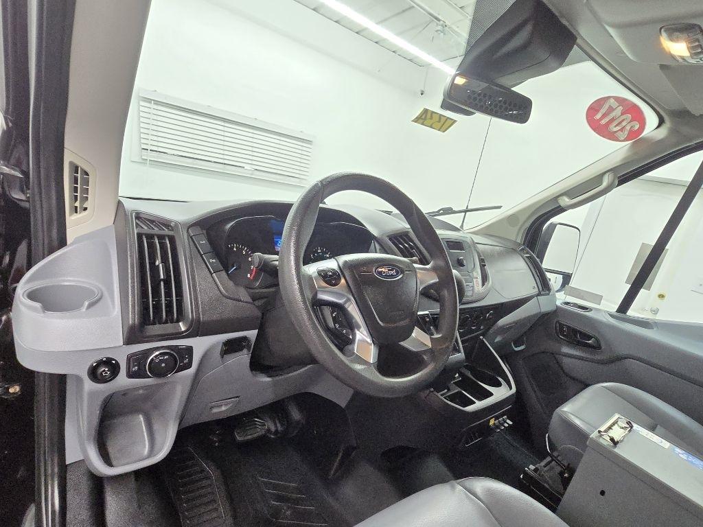 Ford Transit 250 Van Med. Roof w/Sliding Pass. 148-in. WB 2017