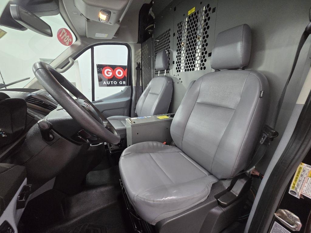 Ford Transit 250 Van Med. Roof w/Sliding Pass. 148-in. WB 2017