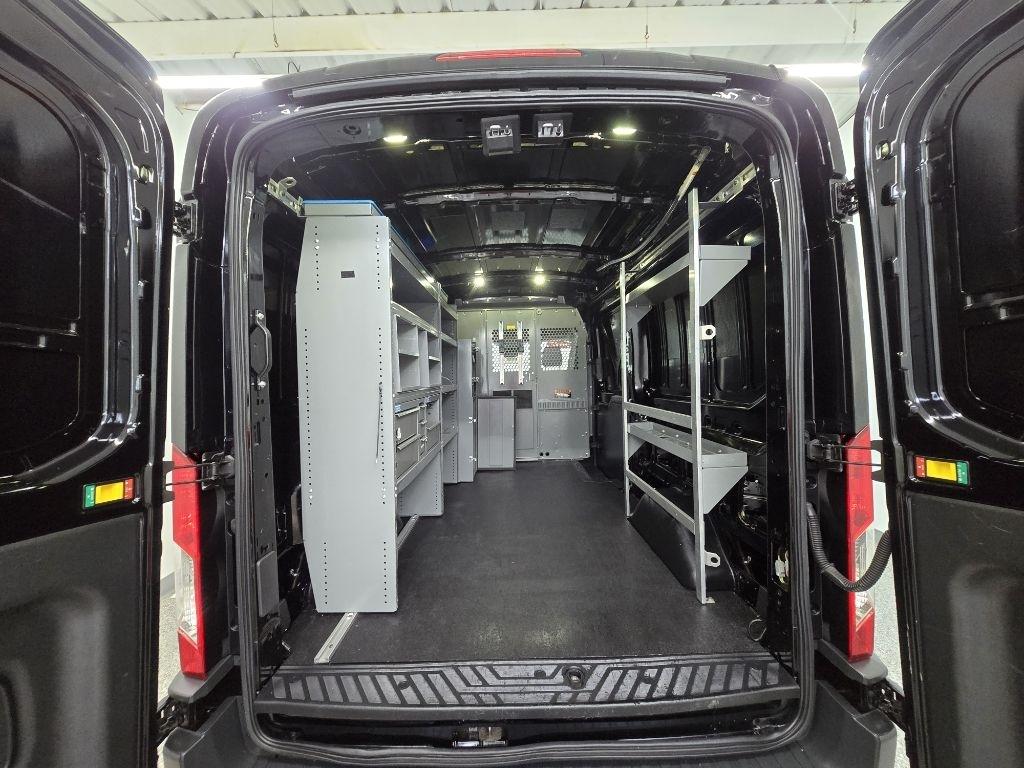 Ford Transit 250 Van Med. Roof w/Sliding Pass. 148-in. WB 2017