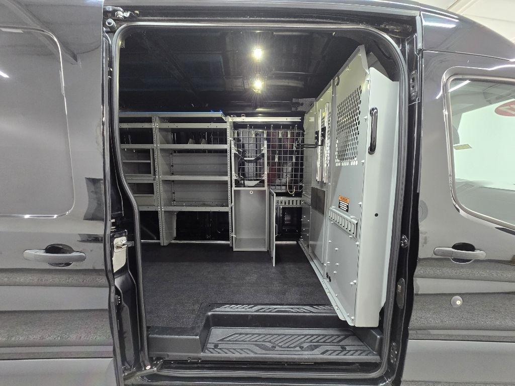 Ford Transit 250 Van Med. Roof w/Sliding Pass. 148-in. WB 2017