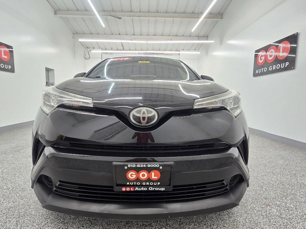 Toyota C-HR LE 2019