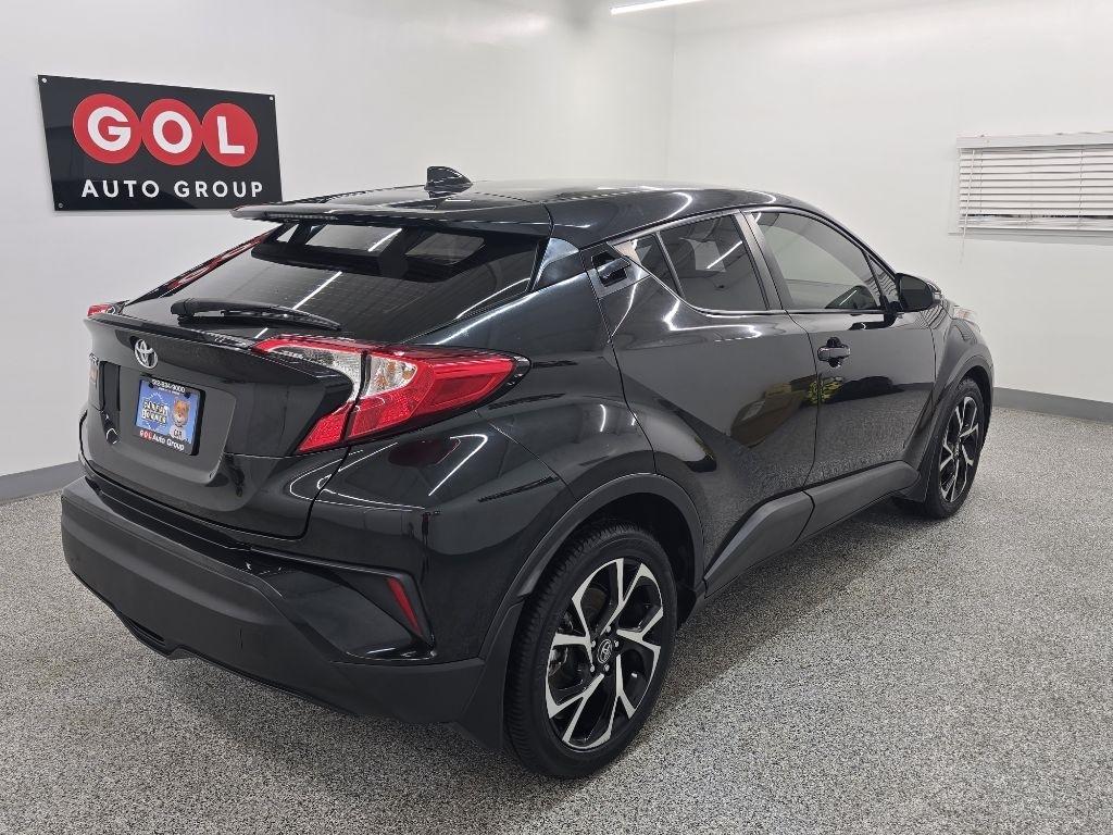 Toyota C-HR LE 2019