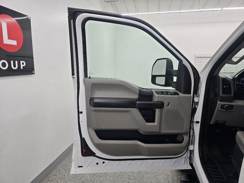 Ford F-250 SD Lariat SuperCab Long Bed 2WD 2018