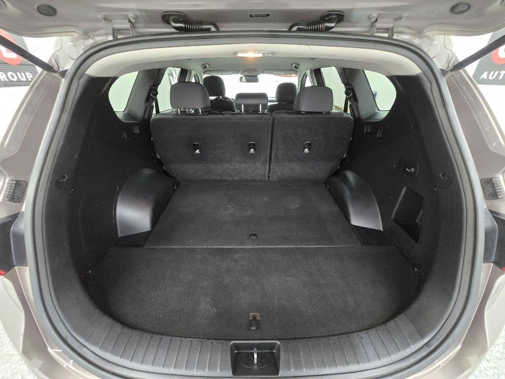 Hyundai Santa Fe SE 2.4 2020