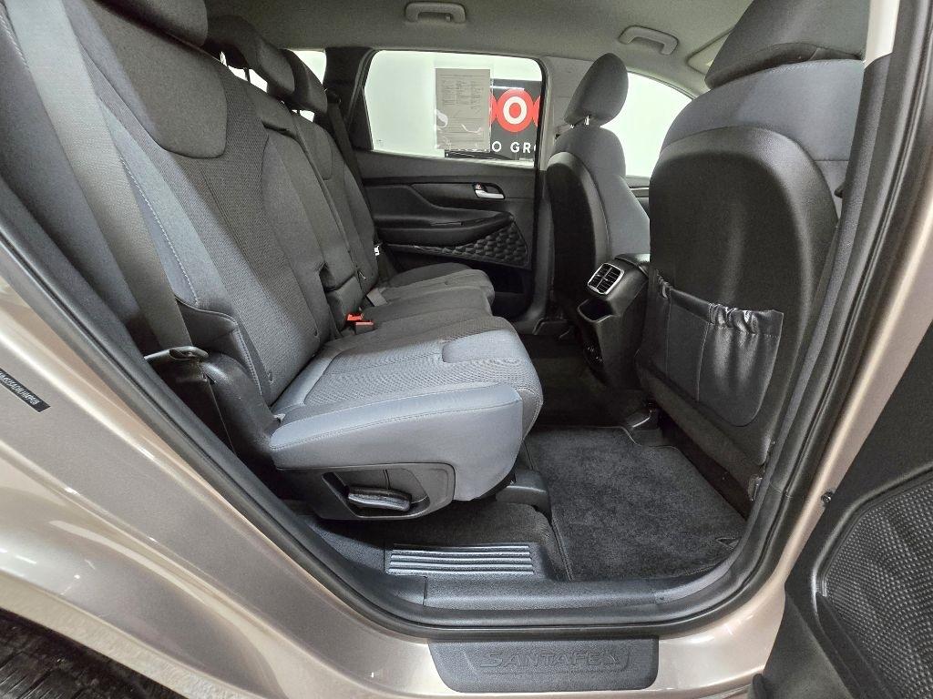 Hyundai Santa Fe SE 2.4 2020