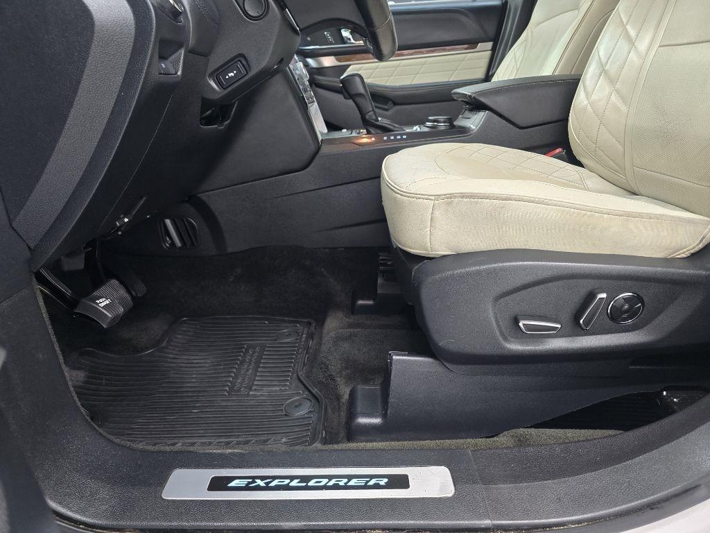 Ford Explorer Platinum AWD 2016