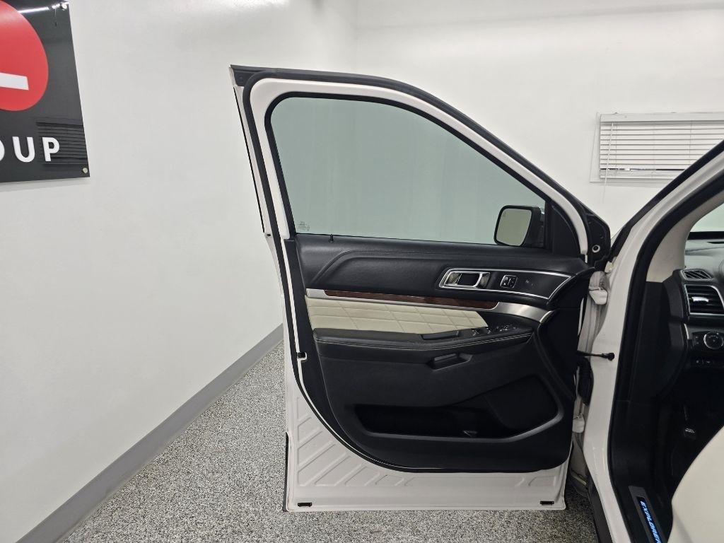 Ford Explorer Platinum AWD 2016