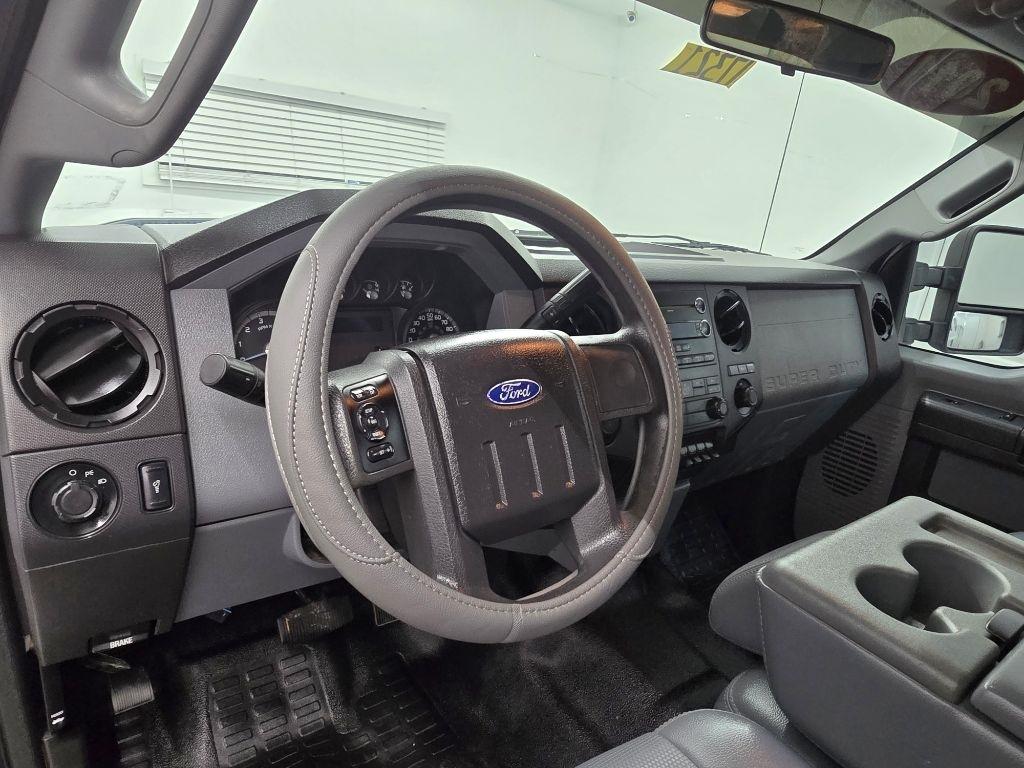 Ford F-250 SD XLT SuperCab Long Bed 2WD 2011