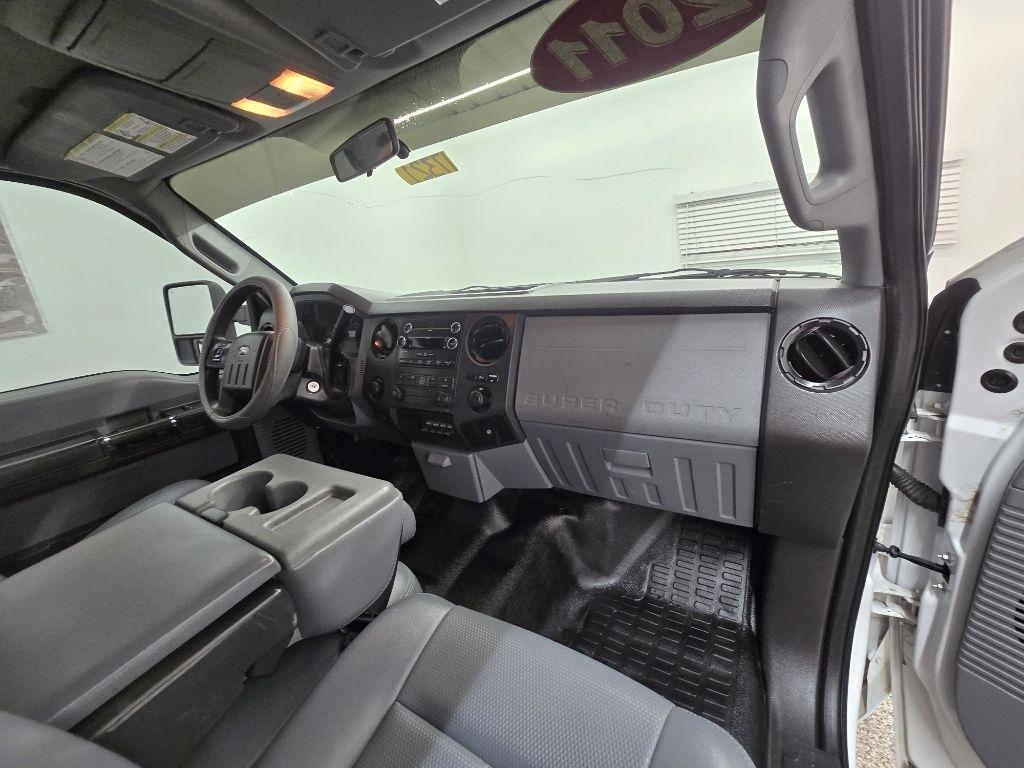 Ford F-250 SD XLT SuperCab Long Bed 2WD 2011