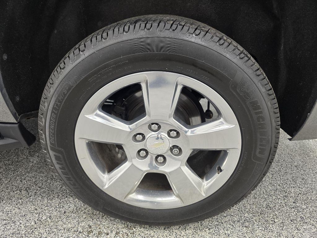 Chevrolet Suburban LT 2WD 2019