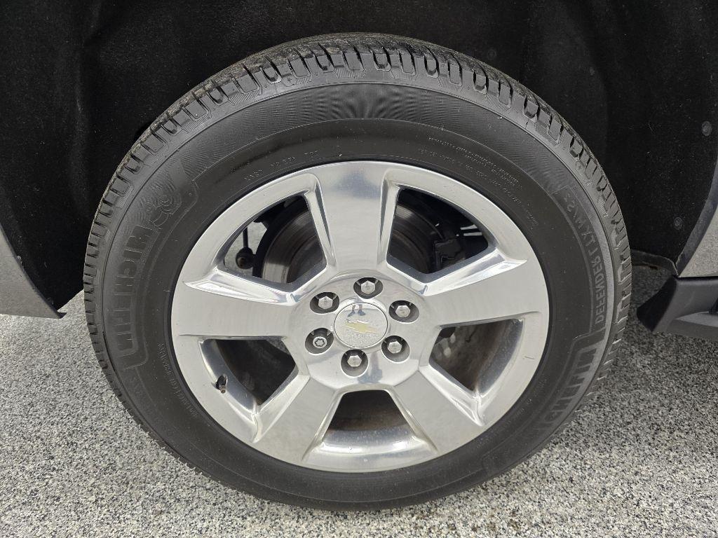 Chevrolet Suburban LT 2WD 2019