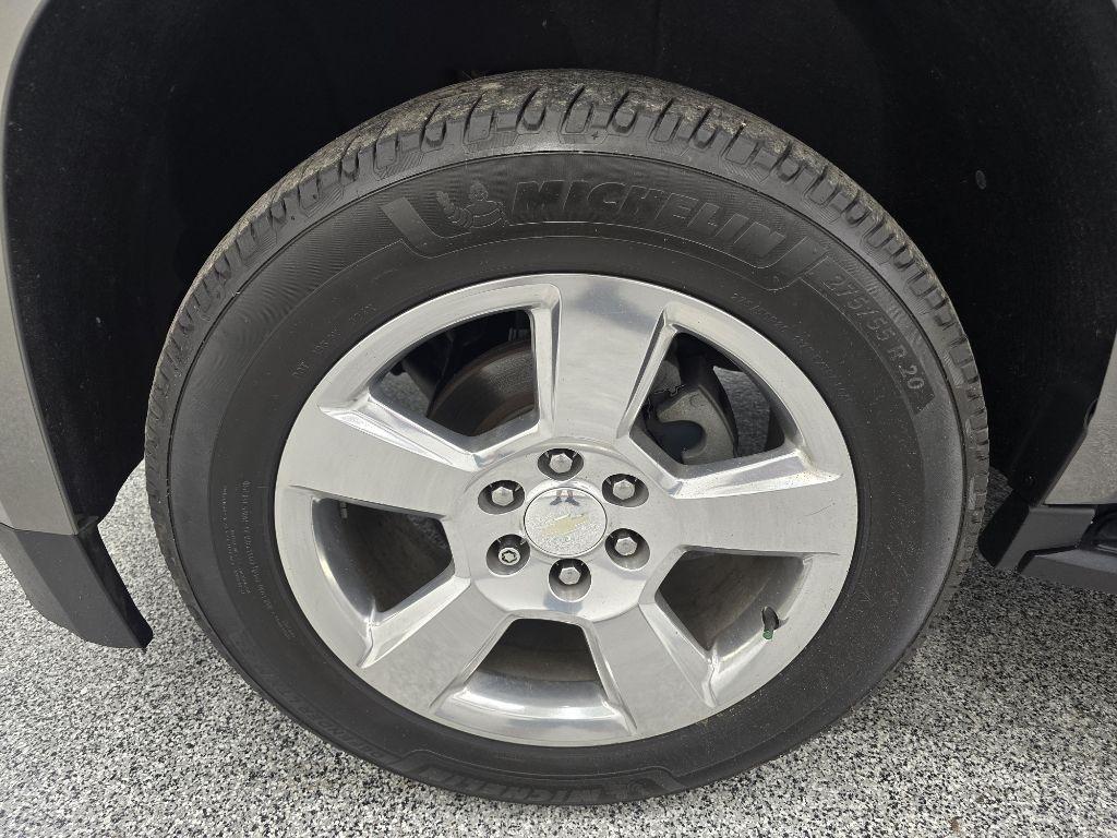 Chevrolet Suburban LT 2WD 2019