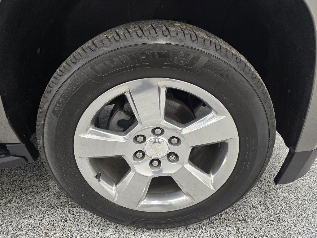 Chevrolet Suburban LT 2WD 2019