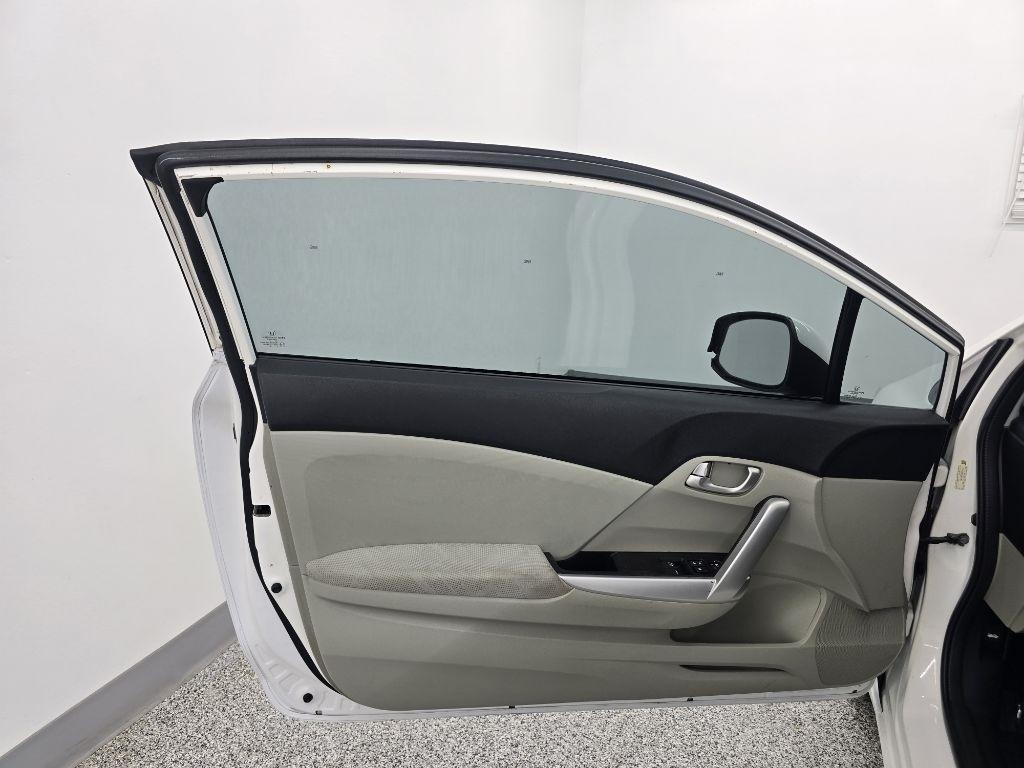 Honda Civic EX Coupe 5-Speed AT 2012