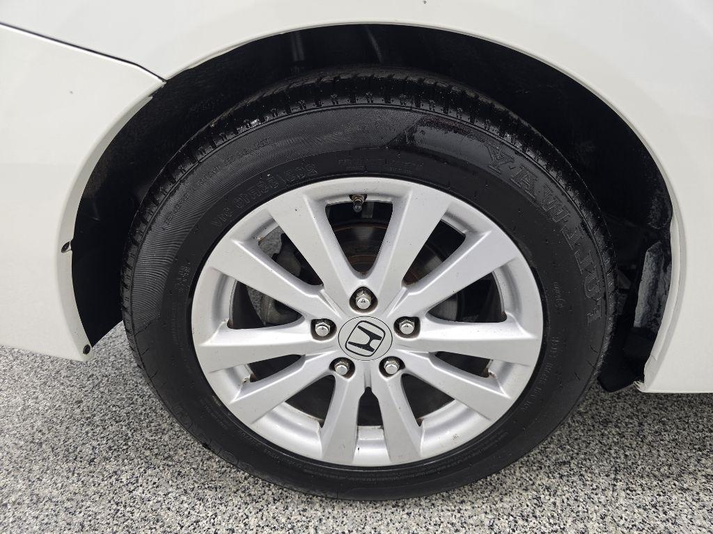 Honda Civic EX Coupe 5-Speed AT 2012