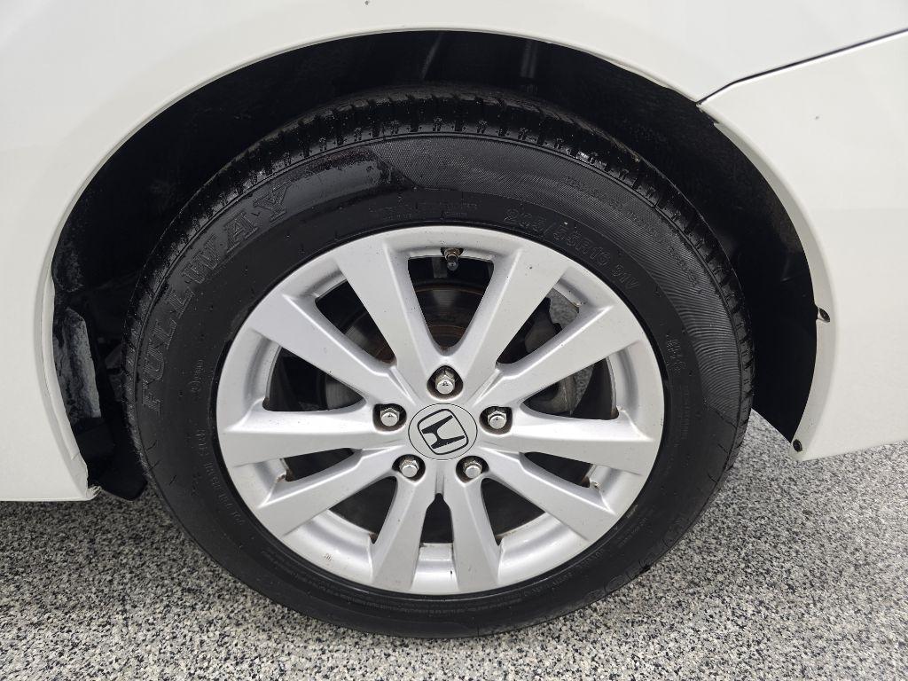 Honda Civic EX Coupe 5-Speed AT 2012