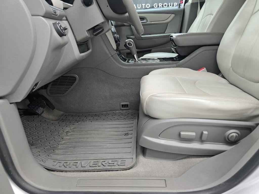 Chevrolet Traverse 2LT FWD 2017