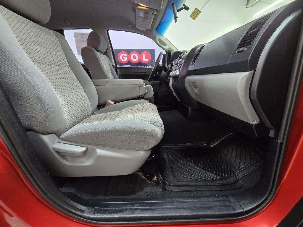 Toyota Tundra Tundra-Grade Double Cab 4.6L 2WD 2012