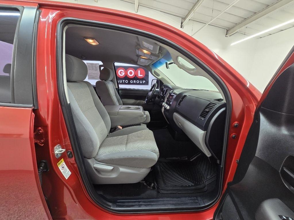 Toyota Tundra Tundra-Grade Double Cab 4.6L 2WD 2012