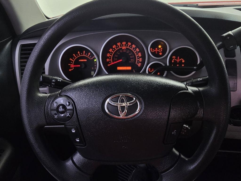 Toyota Tundra Tundra-Grade Double Cab 4.6L 2WD 2012
