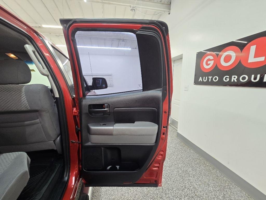 Toyota Tundra Tundra-Grade Double Cab 4.6L 2WD 2012
