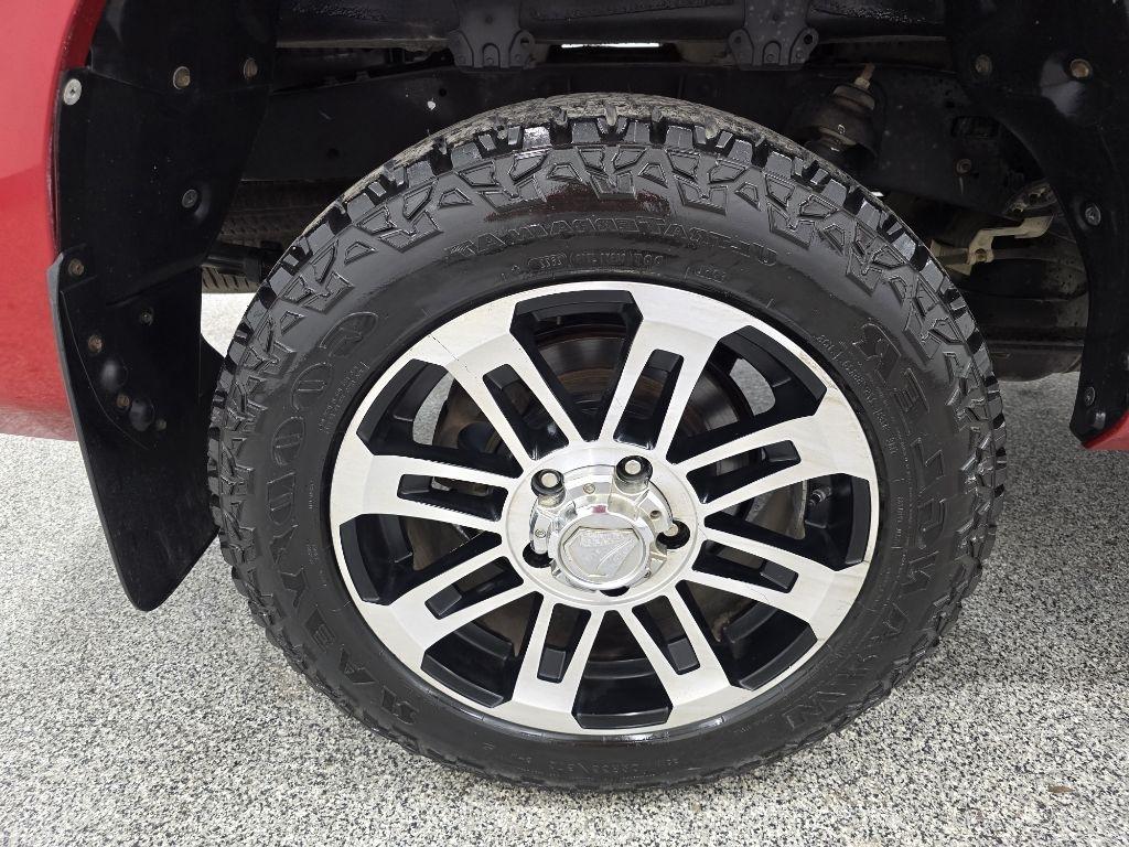 Toyota Tundra Tundra-Grade Double Cab 4.6L 2WD 2012