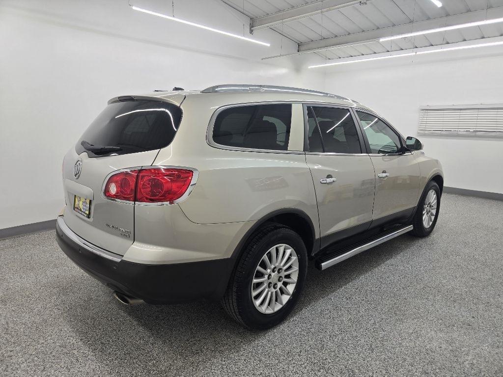 Buick Enclave  2011