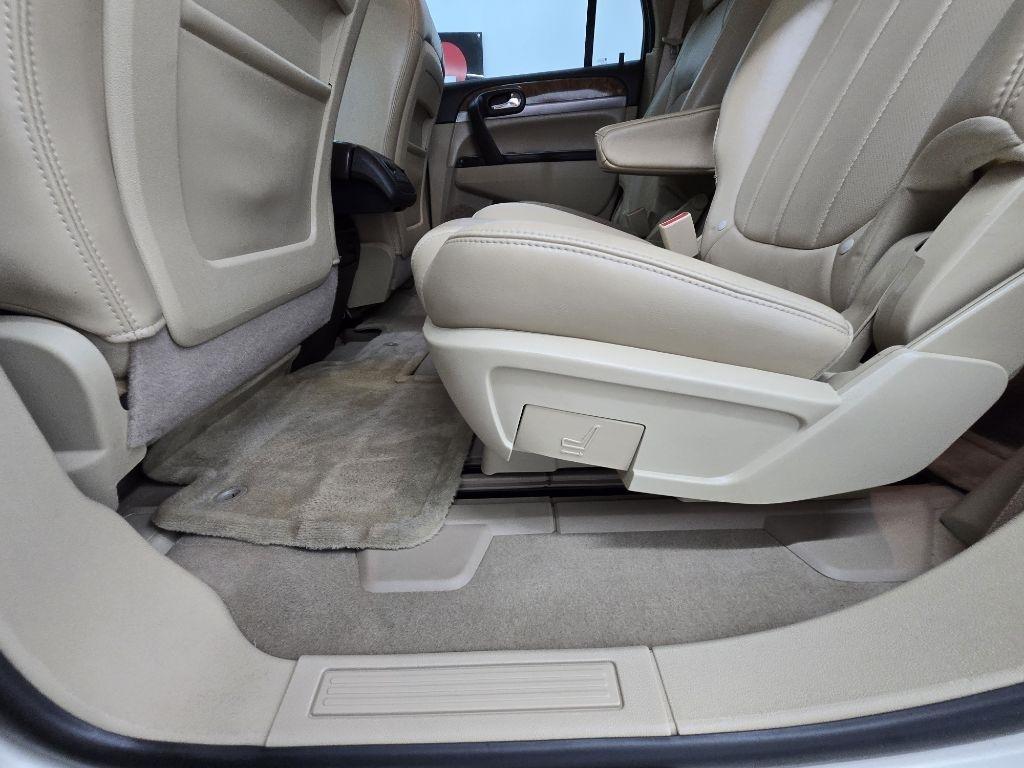 Buick Enclave  2011