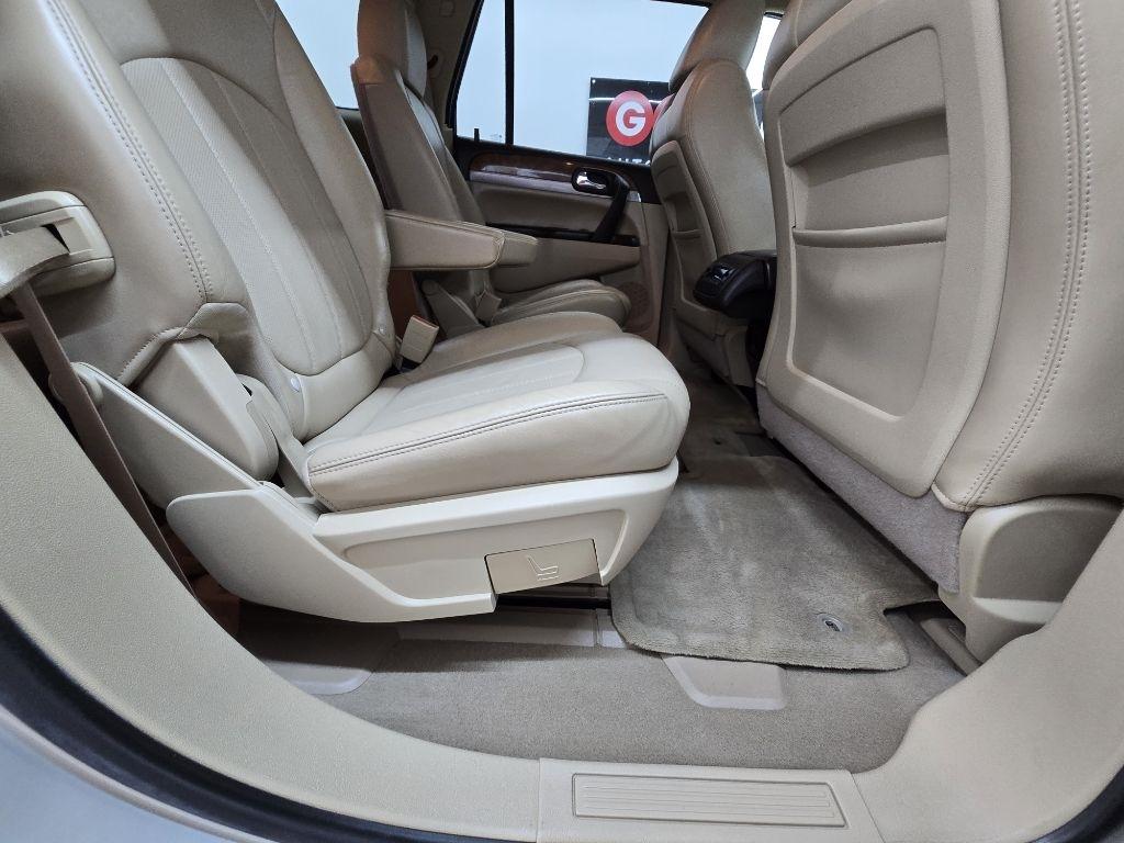 Buick Enclave  2011
